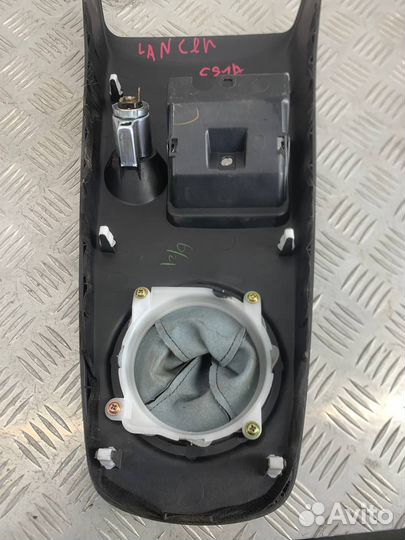 Накладка консоли кпп Митсубиши Лансер 9