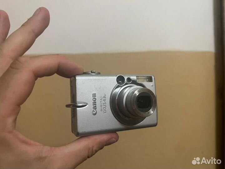 Компактный фотоаппарат canon