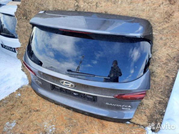 Крышка багажника Hyundai Santa Fe 4