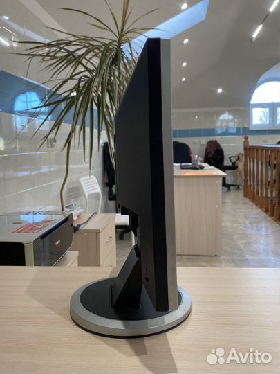 ЖК монитор 17 дюймов