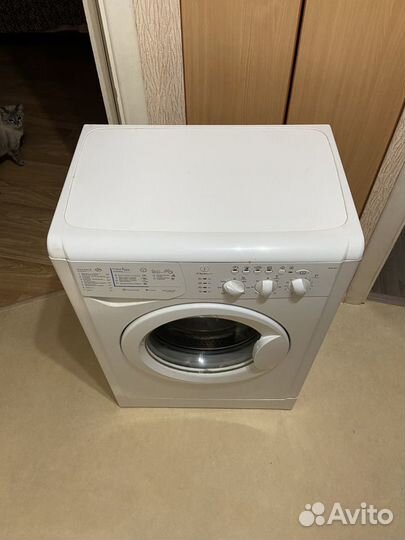 Стиральная машина Indesit wisl 105