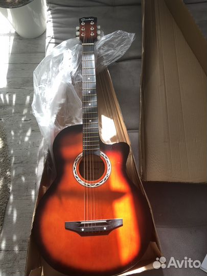 Гитара с чехлом