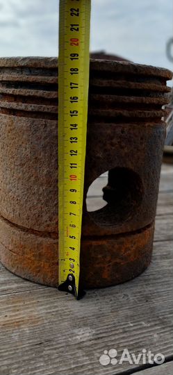 Чугунный поршень