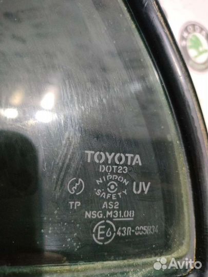 Форточка двери задняя левая Toyota Corolla 120