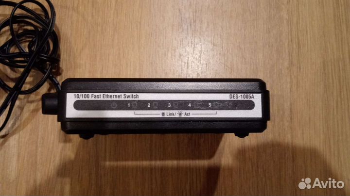 Коммутатор d-link des-1005a
