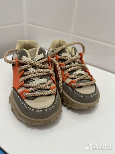 Ультралегкие кроссовки размер 23