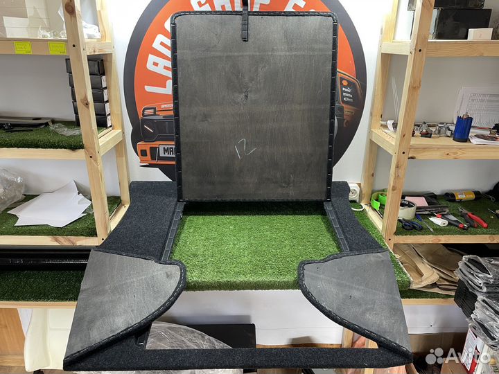 Деревянный фальш пол багажника