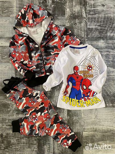 Спортивный костюм 