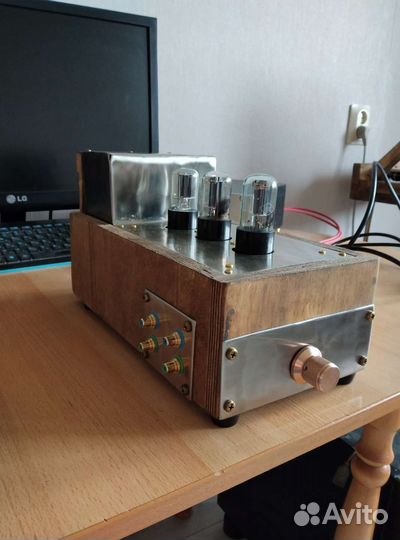 Предусилитель на лампах 6н8с
