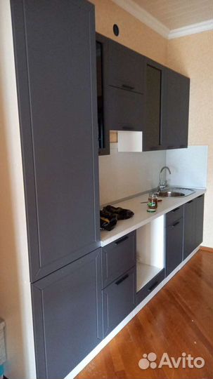 Сборка и установка мебели кухни