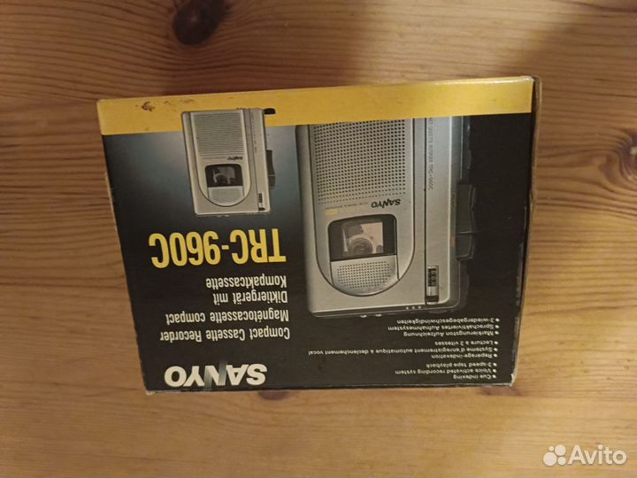 Кассетный плеер sanyo