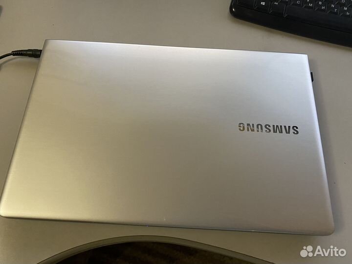 Ноутбук Samsung 370R5E