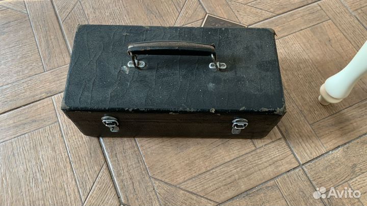 Подвесной лодочный мотор 