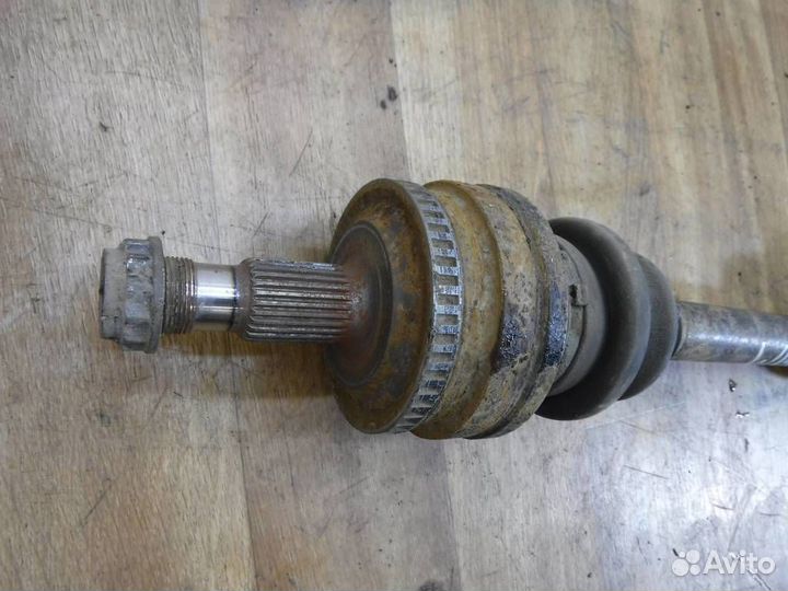 Полуось задняя правая Mercedes-Benz S-класс W140