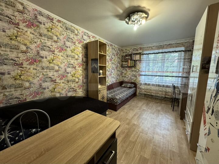 2-к. квартира, 55 м², 1/5 эт.