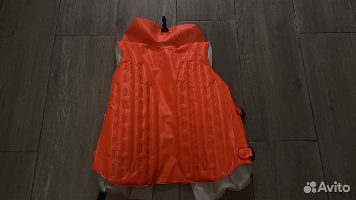 Спасательный жилет надувной детский