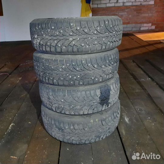 Pirelli Formula Ice 185/60 R15 90B
