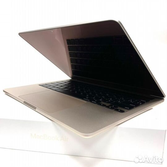 Apple macbook air 13 m2 2022