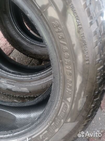 Yokohama Geolandar A/T G015 215/60 R16 60E