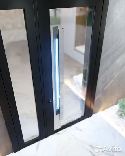 Входная дверь вставки прочные стекла