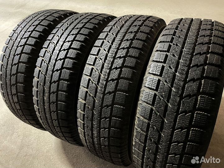 Toyo Observe GSi-5 215/65 R17