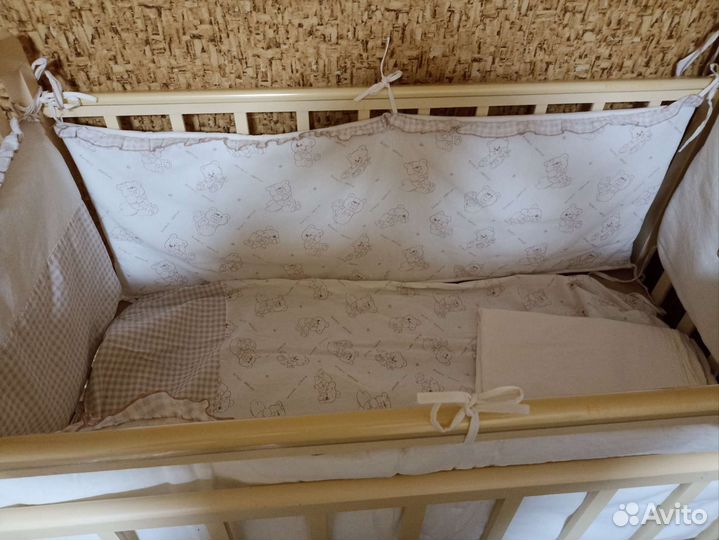 Комплект бортиков в кроватку