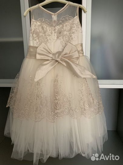 Праздничное платье