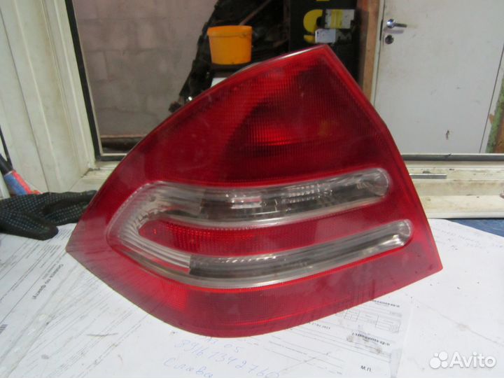 Фонари задние Mercedes-Benz C-Class W203 2004