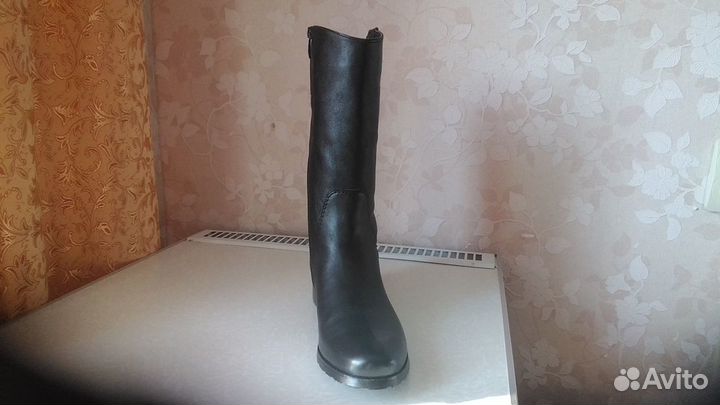 Продам сапоги