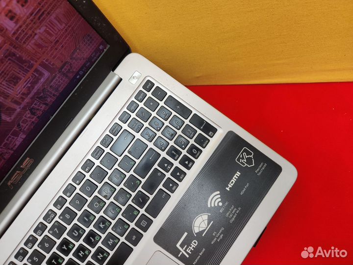 Ноутбук Asus