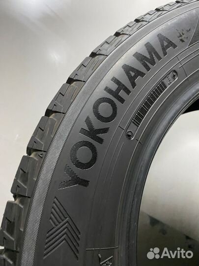 Yokohama Ice Guard IG50+ 215/60 R17