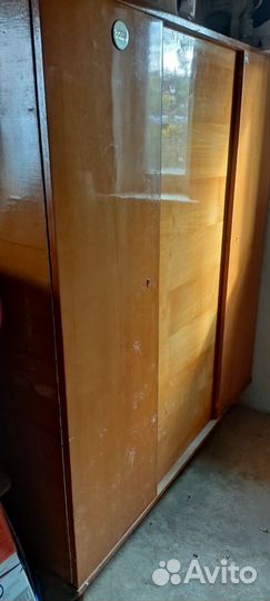 Шкаф