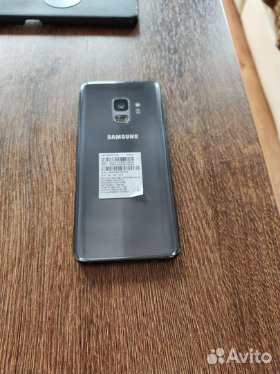 Samsung Galaxy S9, 4/64 ГБ