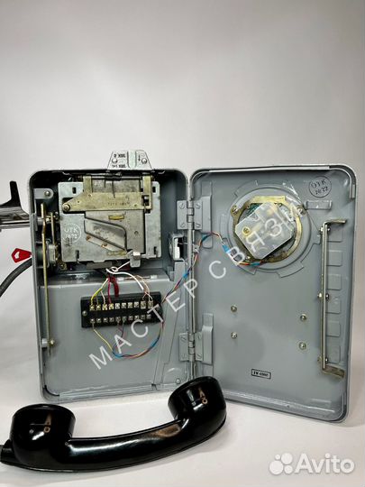 Советский таксофон А М Т - 69. К работе готов