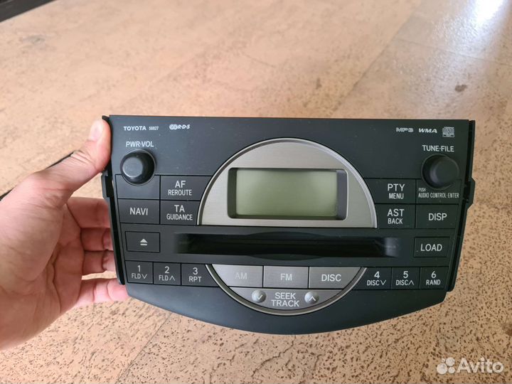 Магнитола штатная для toyota Rav 4 3го поколения