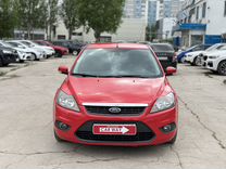 Ford Focus 1.6 AT, 2011, 75 000 км, с пробегом, цена 945 000 руб.