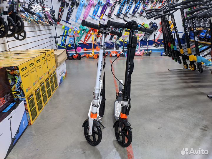 Самокат urban Scooter Pro Ручной дисковый тормоз