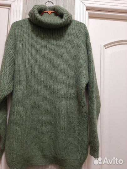 Свитер