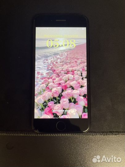 iPhone SE, 64 ГБ