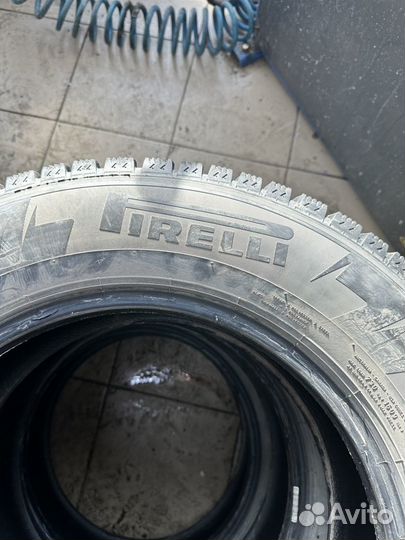 Pirelli Ice Zero 205/70 R16 97T