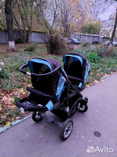 Коляска для двойни, погодок