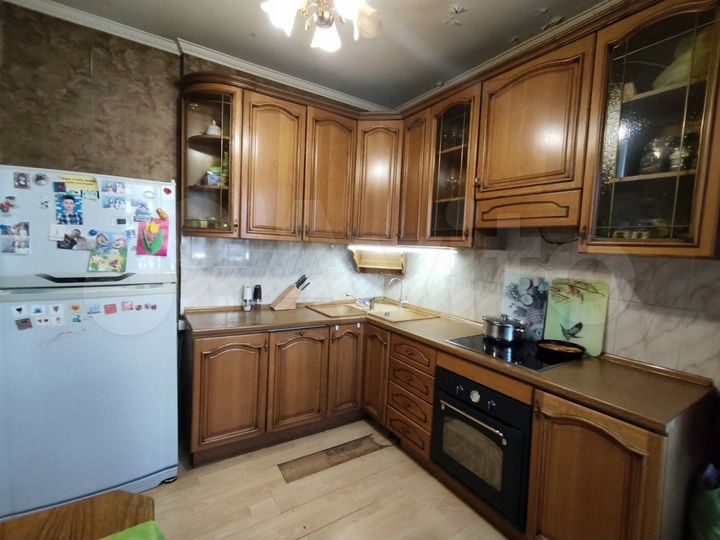 3-к. квартира, 77 м², 1/5 эт.