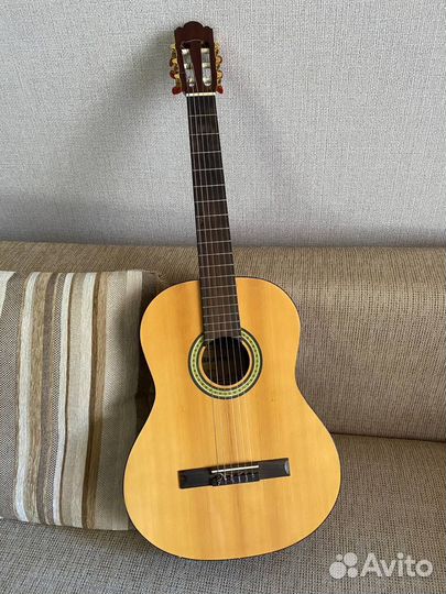 Классическая гитара Brahner