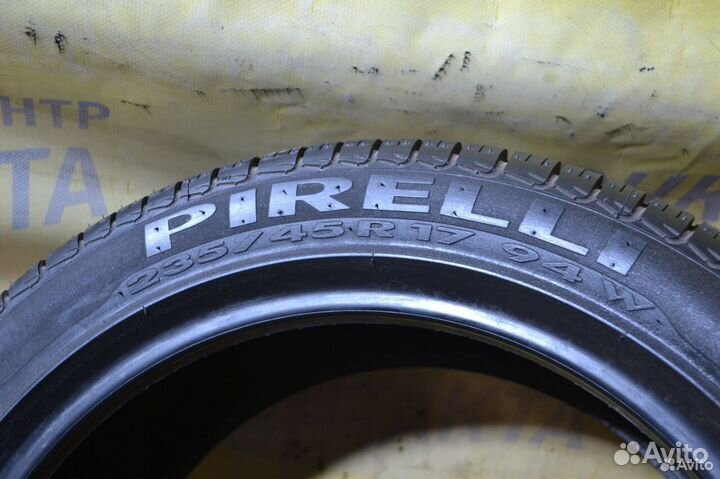 Pirelli P7 235/45 R17