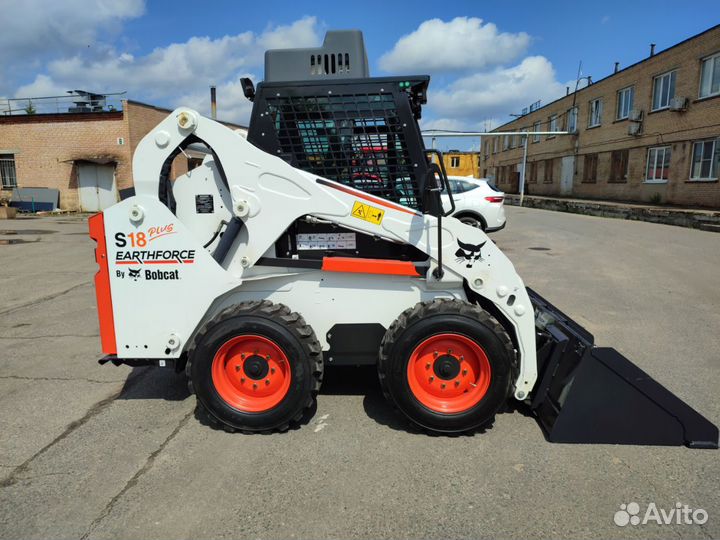 Мини-погрузчик Bobcat S18, 2023