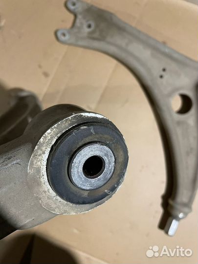 Рычаг передний Audi Q3