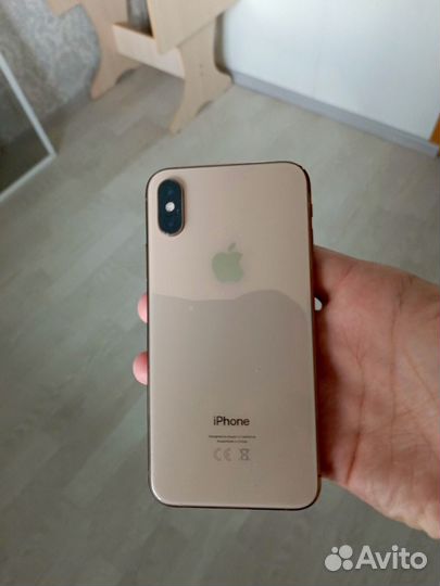 iPhone Xs, 64 ГБ