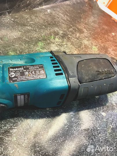 Перфоратор Makita HR2470