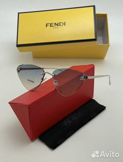 Солнцезащитные очки Fendi