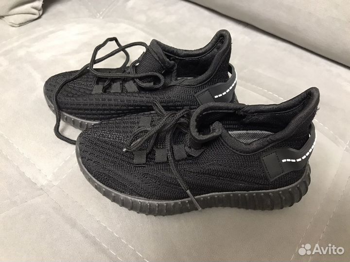 Кроссовки детские